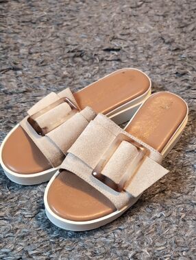 Simona Rossi Cream Slide Sandals with Buckle